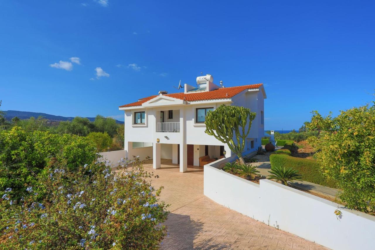 Villa Stavriella Lachi Exterior photo